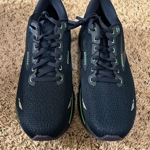 Navy Blue Brooks Ghost Running Shoes